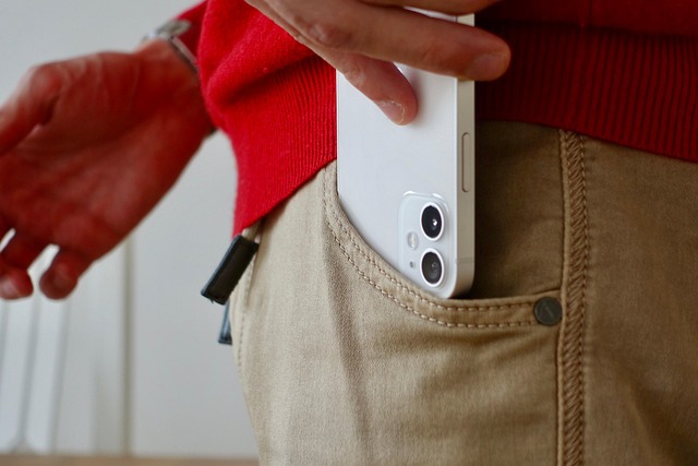 Kde nosíte mobilní telefon? 